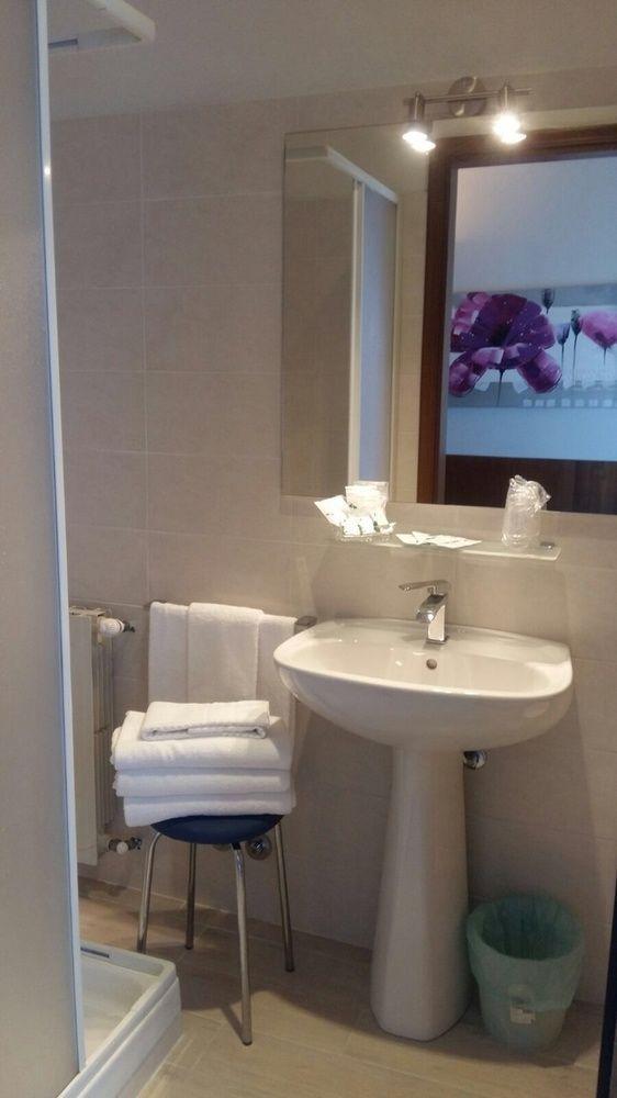 Hotel La Nuova Rotaia 3*